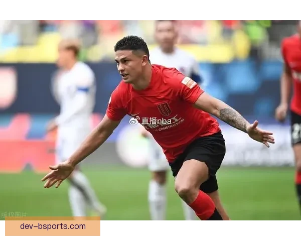 艾克森落选国足集训名单背后原因引发热议 球迷纷纷猜测未来动向